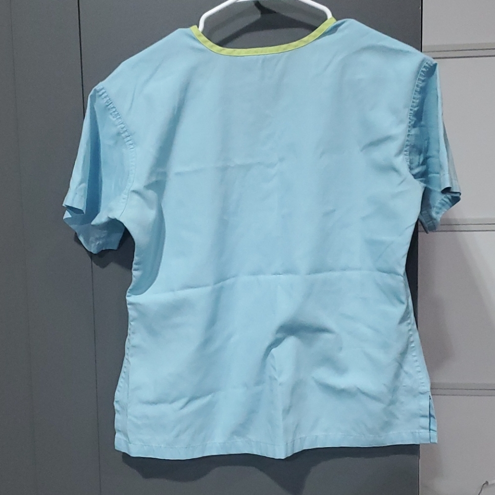 Scrub top - Picture 5 of 5
